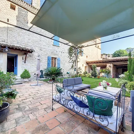 A La Belle Histoire בית הארחה Bruniquel