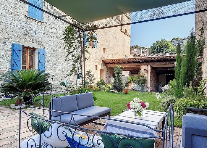 A La Belle Histoire 3* Bruniquel